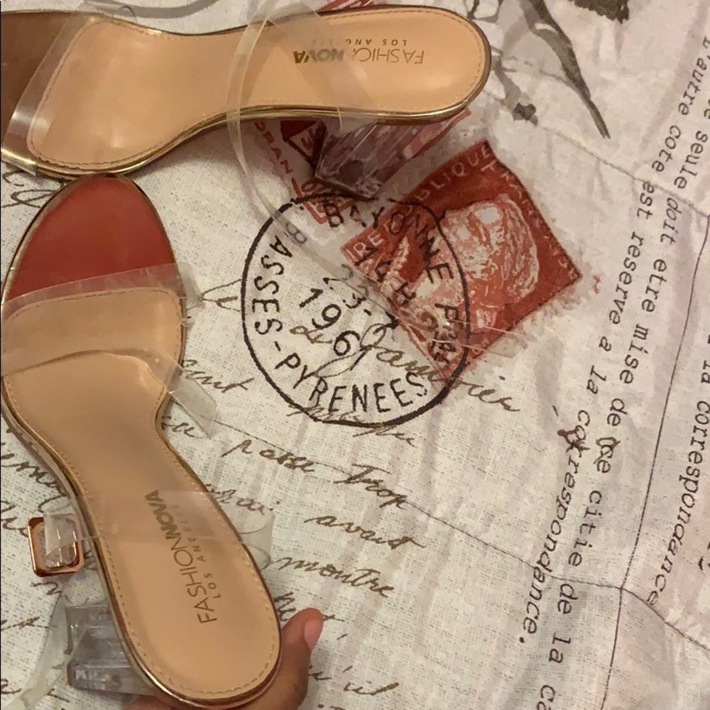 Heels - Picture 2 of 3